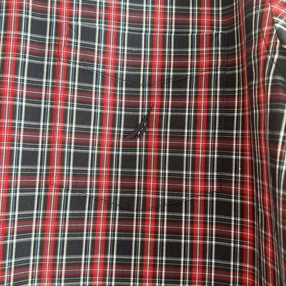 button down - Picture 2 of 4